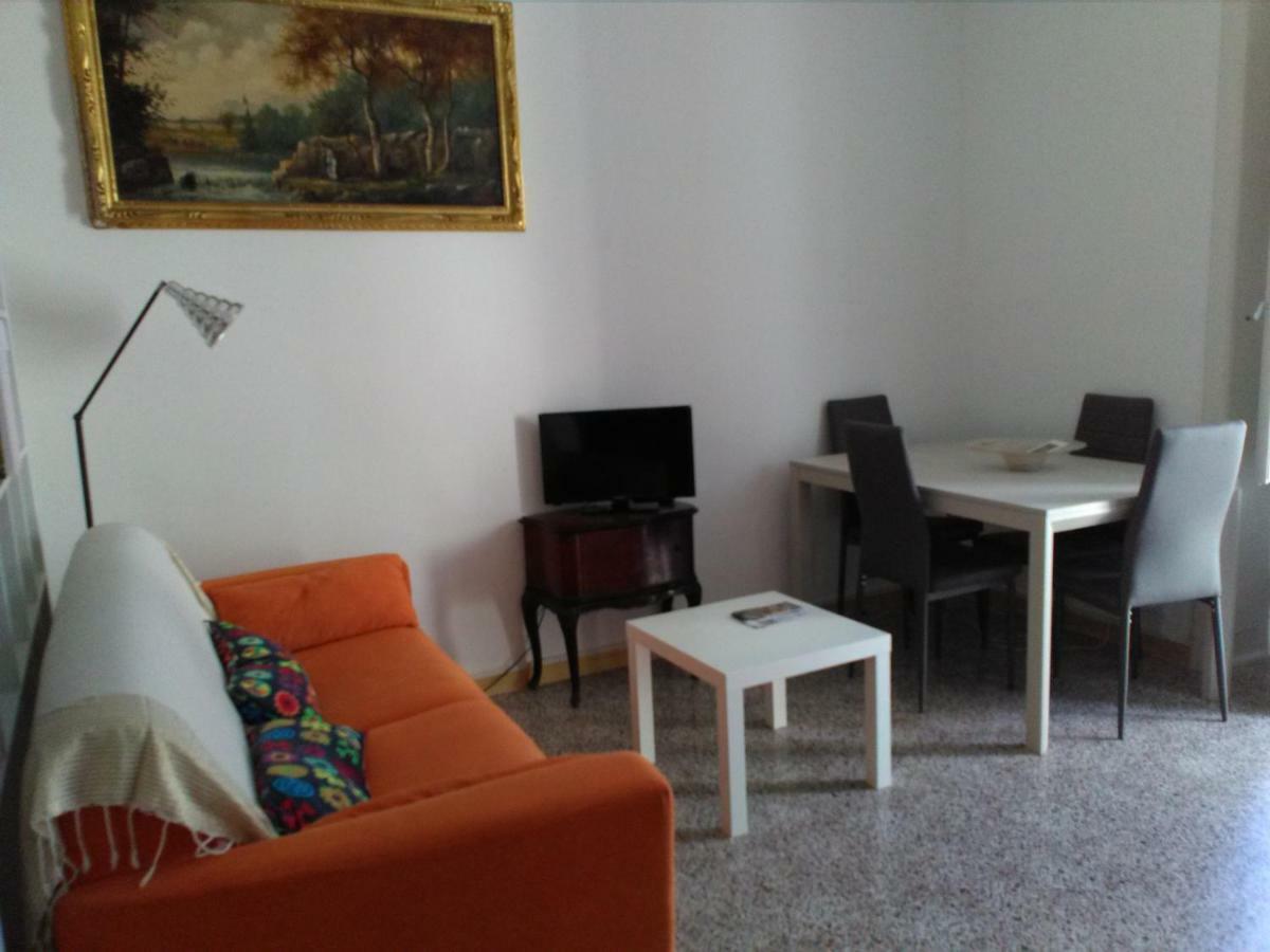Appartamento In Centro Casa Vacanza Шикли Экстерьер фото