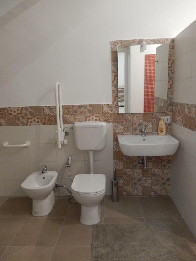 Appartamento In Centro Casa Vacanza Шикли Экстерьер фото